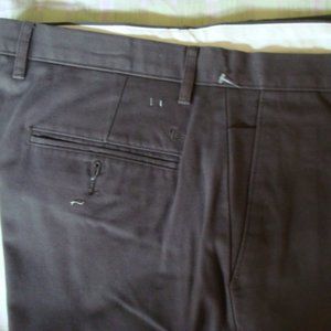 NWOT DOCKERS STRAIGHT FIT FLAT FRONT DARK BROWN PANTS SZ 34X29